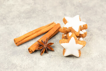 Cinnamon stars, Zimtsterne traditional german christmas cookies, gingerbread with anise spice for winter holidays 