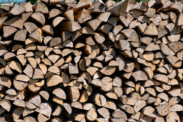 Empilement de bûches de bois de chauffage