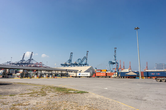 port of manzanillo, entrance to the port of manzanillo, trucks waiting to be loaded. Manzanillo, Colima, Mexico, March 29, 2024.