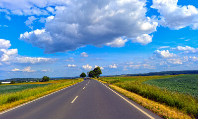 B45 vor Windecken/Nidderau in Hessen Richtung Hanau