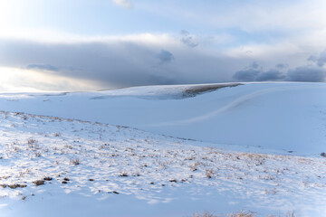 雪に覆われた鳥取砂丘