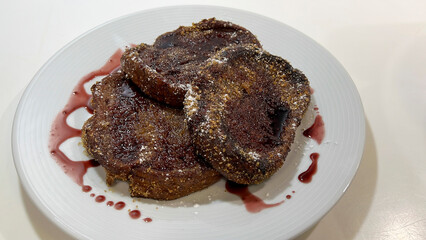 torrijas de vino tinto
