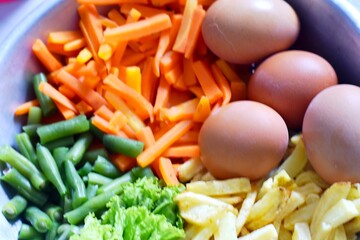 eggs with vegetables