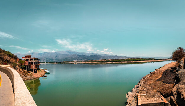 laguna de san jacinto tarija bolivia  
