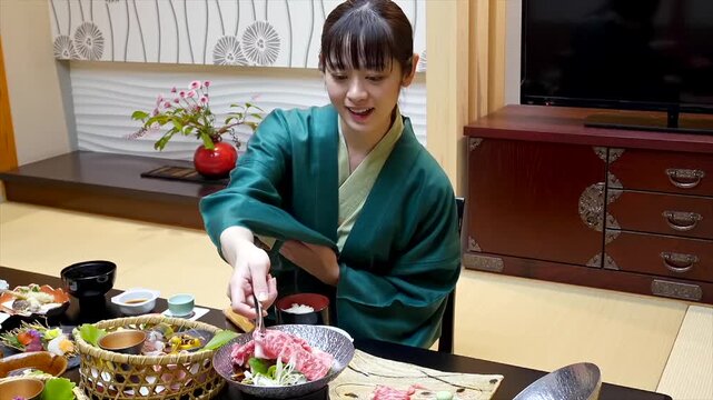 旅行　旅館　ホテル　夕食