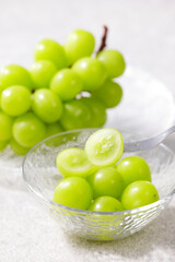 シャインマスカット　Shine Muscat (Green Seedless Grapes)