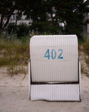 beach basket with the inscription 402