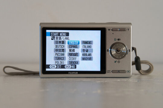 Kent, uk 01.01.2025 Fujifilm Finepix Z100 fd 8 megapixel Digital Camera. Retro and vintage digital cameras.Nostalgic photography equipment. Camera battery
