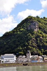 St.Goarshausen mit der Burg Katz