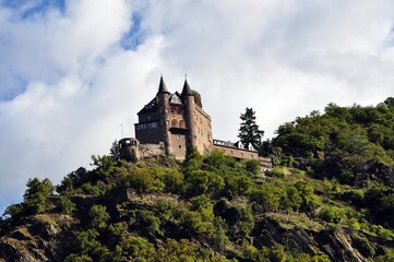 St.Goarshausen mit der Burg Katz