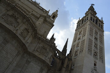 Arquitetura da Catedral de Sevilha na Espanha