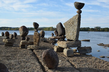 Balanced stone sculpture at Remic Rapids 