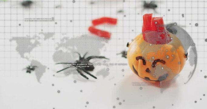 Upon HUD texts appearing near spider and pumpkin, panning and highlight rotating around it focusing