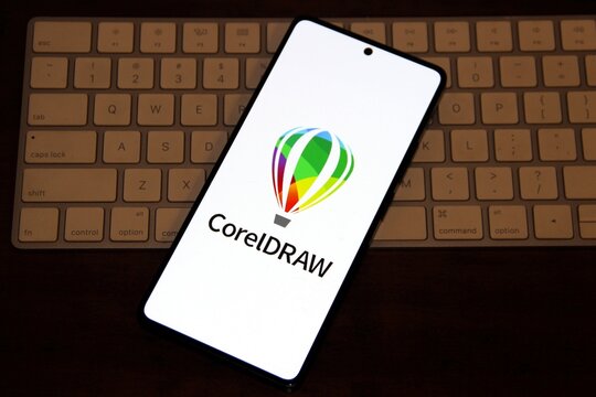 CorelDRAW - Programa de desenho vetorial bidimensional para design gr&aacute;fico desenvolvido pela Corel Corporation, Canad&aacute;. &Eacute; um aplicativo de ilustra&ccedil;&atilde;o trevial vetorial e layout de p&aacute;gina.