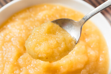 Organic Healthy Raw Apple Sauce