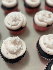 Mini Cupcakes with Pearls