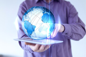 Digital Decision-Making: Holographic Projection in Palm Driving Business Insight