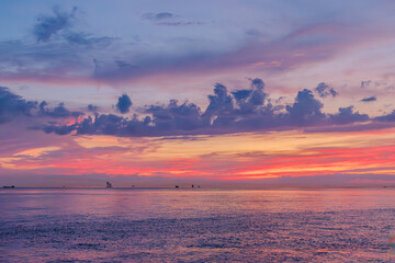 暗い夕景
