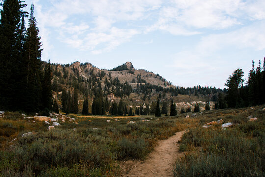 Fall Hiking Views at Tony Grove Lake and White Pine Lake Logan Utah Mountain Peaks and Trails