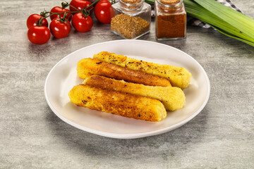 Crispy breaded mozarella cheese sticks