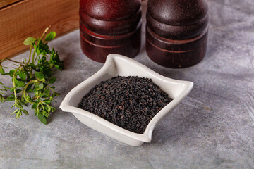 Black raw dry sesame seeds