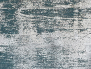 ペンキが剥がれた板