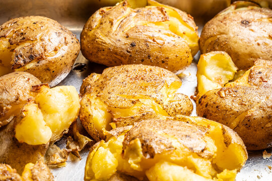 Crispy baked smashed potatoes