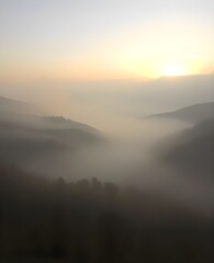 Obraz premium Morning Mist Sunrise