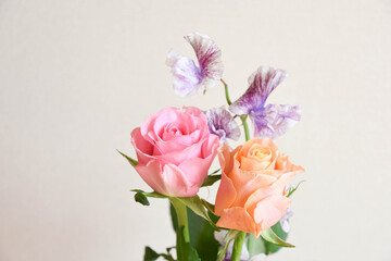 薔薇とスイートピー