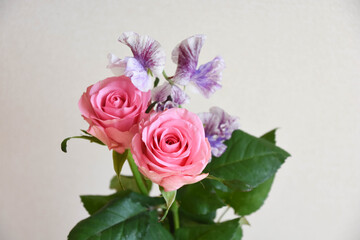 薔薇とスイートピー