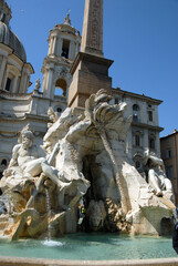 Piazza Navona, plus grande place touristique de Rome. Fontaine des Quatre-Fleuves, détail.