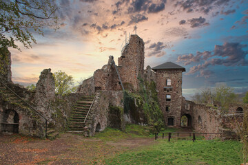 Burgruine Hohnstein bei Neustadt im Harz © BB-Digitalfotos