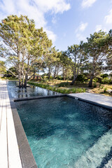 casa de verano con piscina 