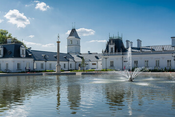 Kozienice-budynki pałacowe © witan
