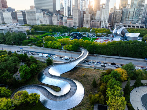  Aerial View of Maggie Daley Park in Downtown Chicago with City Skyline and Lake Michigan &ndash; Urban Landscape Drone Photography for Adobe Stock