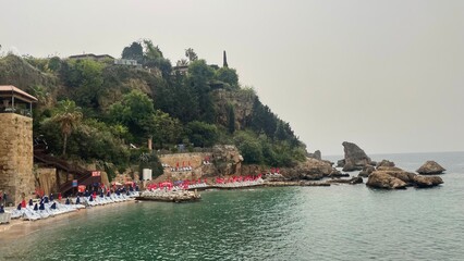 Naklejka premium view of the city from the sea