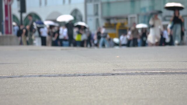[Weather Phenomena] The Footage where the extreme heat causes the air to shimmer and distort the view. Tokyo during a heatwave.