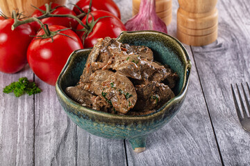 Chicken liver in cream sauce