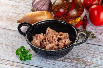Canned tuna fish in olive oil