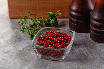 Dry pink pepper corn spice