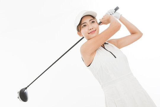 若い女性　ゴルフ
