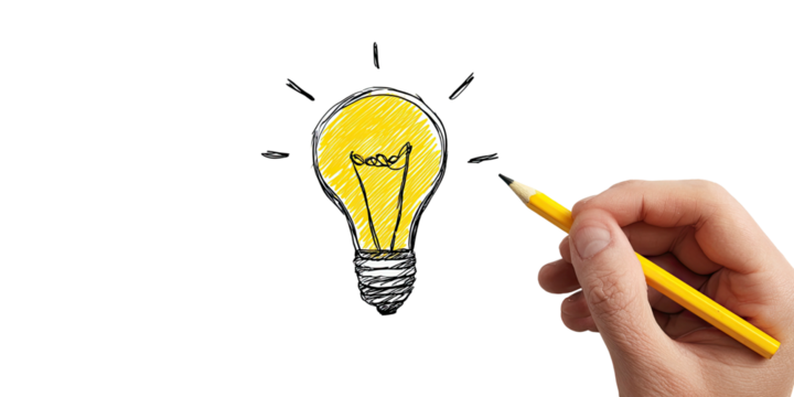 Hand drawing a lightbulb idea (1)