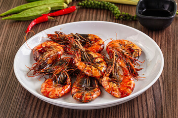 Roasted tiger prawns with garlic