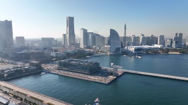 city, harbor, bay, drone, aerial view, perspective, ocean, society, blue sky, copy space, bird eye view, panorama, high angle, landscape, scenery, view, seen from above, overlooking, modern, urban, ja
