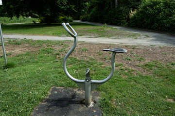 Obraz premium sport gerät outdoor fitness kraft fahrrad