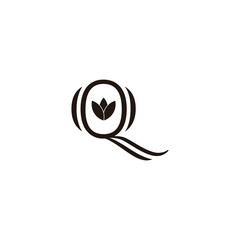 Letter Q flower, decoration geometric symbol simple logo vector