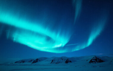aurora borealis in the mountains