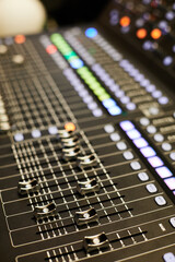audio mixing console
