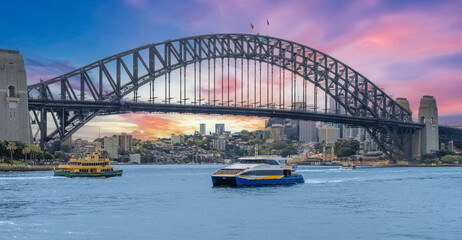 Obraz premium Ferry on Sydney Harbour with harbour bridge in the background Sydney NSW Australia