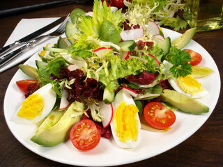 Fresh Chef Salad with Eggs, Ham, Chesse and Avocado